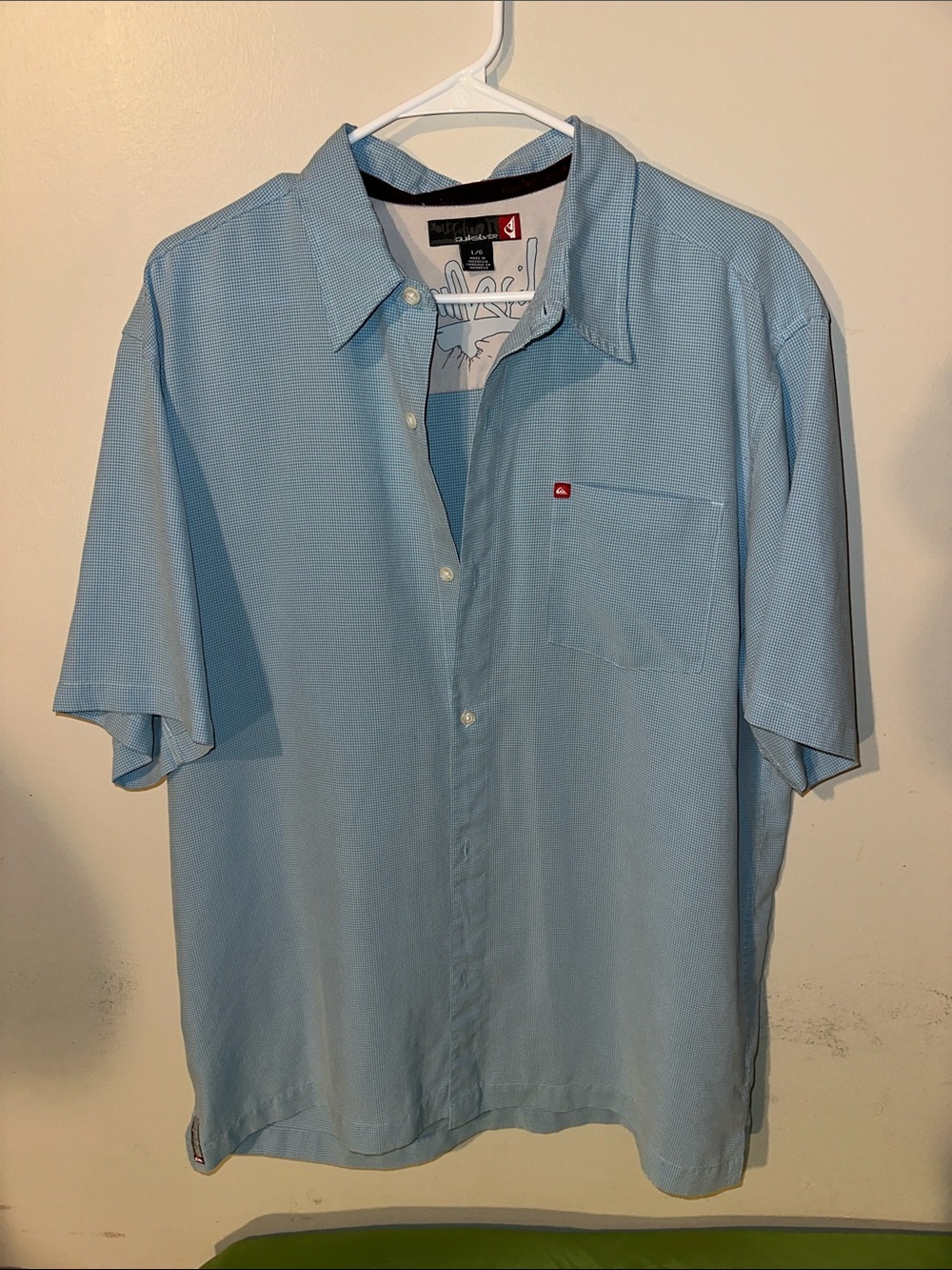 Quiksilver Light Blue Short-Sleeve Button-Down Shirt